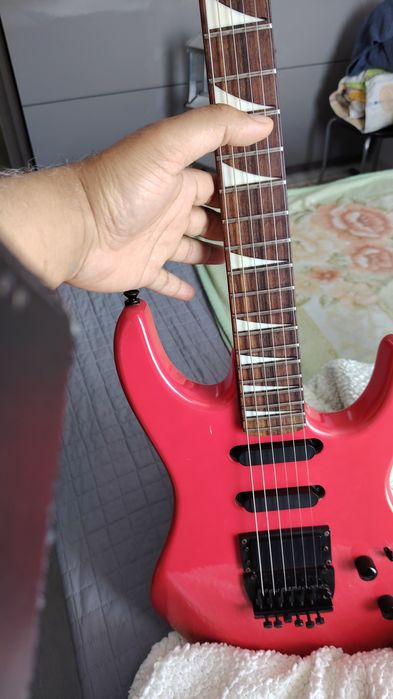 Vând chitara electrica Hohner St 1 viper 1980
