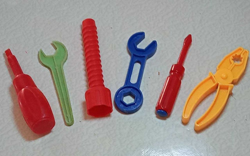 Продам. Набор детских инструментов.