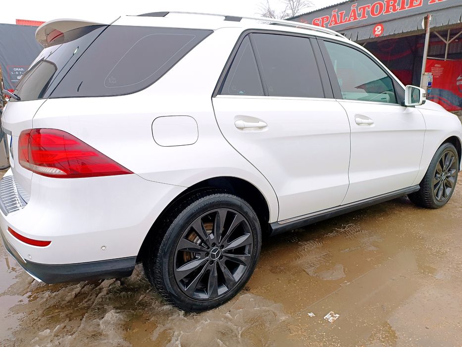 MERCEDES-BENZ GLE 2016 — imagine 3