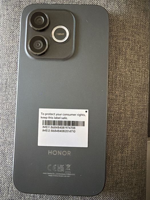 Honor 600 lite 8-ram, продавам го защото си взех по нов модел телефонът е чисто нов с гаранция 2 години без забележки както ще видите на снимките! :)