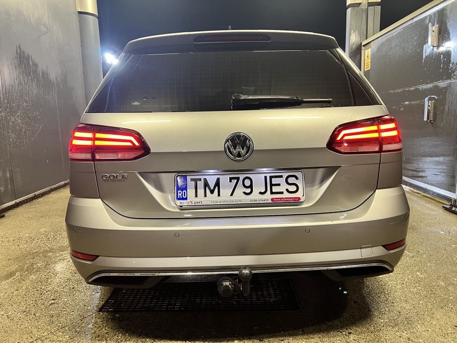 Vând Volkswagen Golf 7