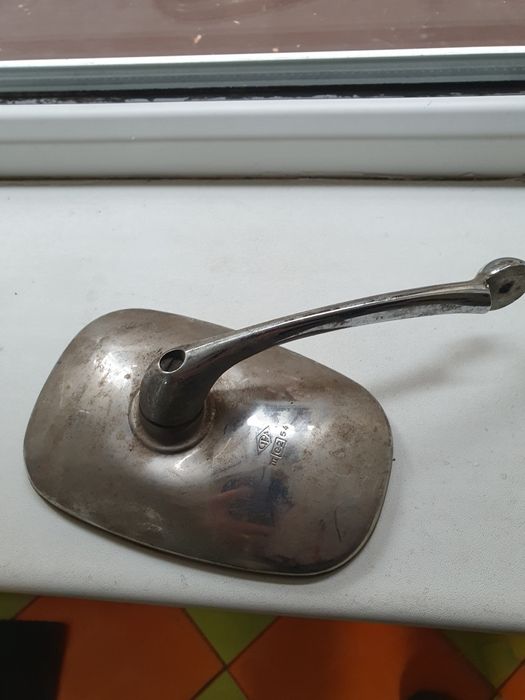 Oglinda masina în stare exceptionala