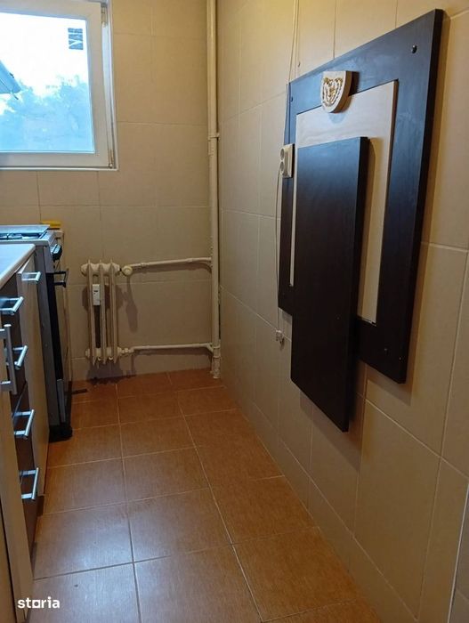 2 Camere, 5 Min Metrou Piața Sudului, Etaj 3/10, Bloc Izolat