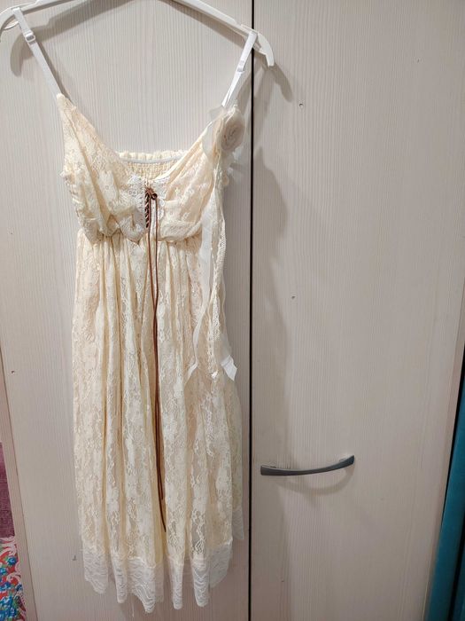 Продам Платья бу