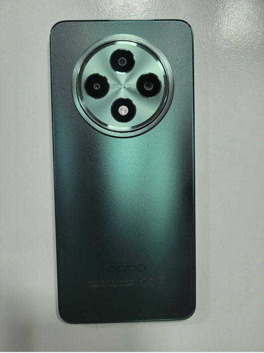 Vând Oppo reno 12F
