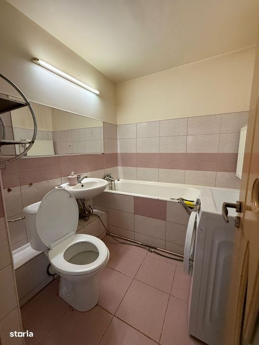 Central, Str. Oituz – Ap. 2 camere, decomandat