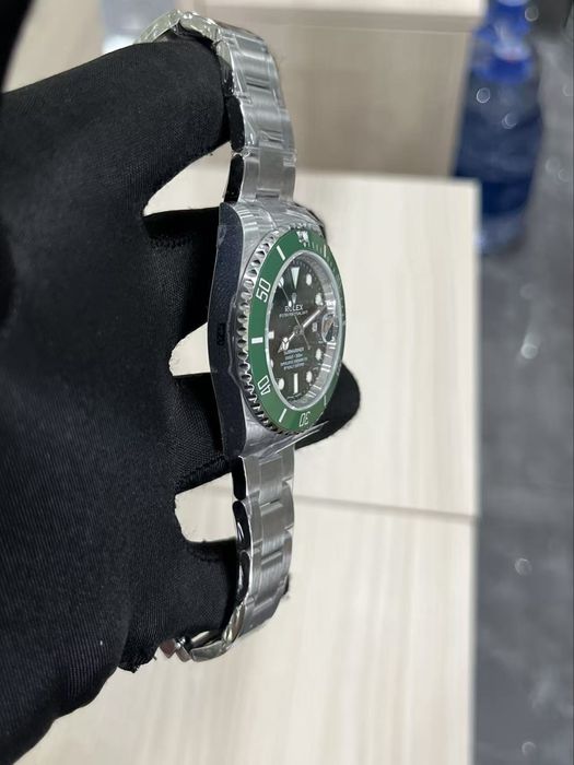Часы Rolex Submariner “Hulk”