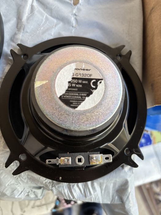 Boxe Pioneer G1320 F