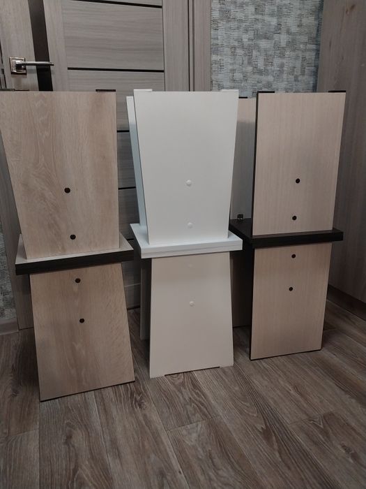 Продам Табуреты новые.