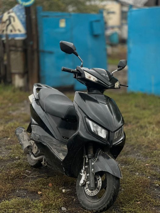 Мопед м8  продам  срочно