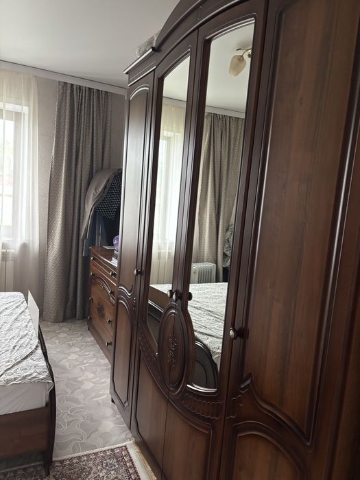 Продам спальный гарнитур б/у
