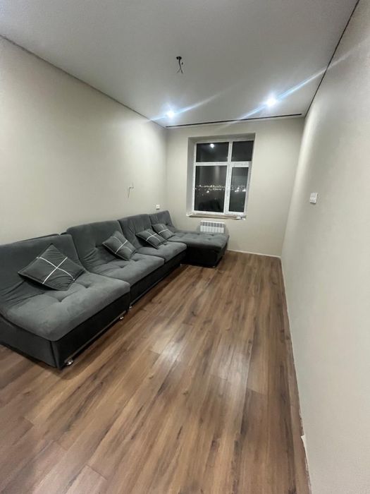 Продаю большой диван б/у