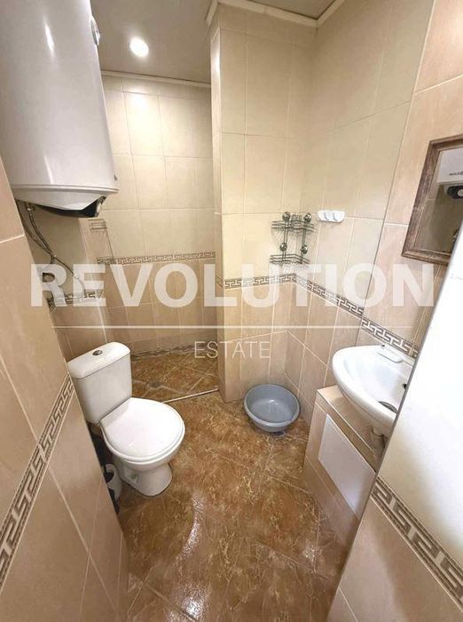 Дава се под наем Двустаен апартамент в Варна, Център - 50 кв.м за 348.84 € - Снимка #4