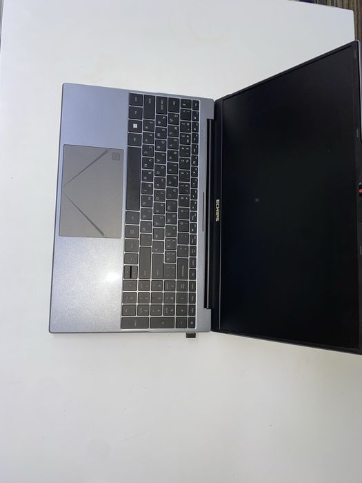 новый ноутбук продам