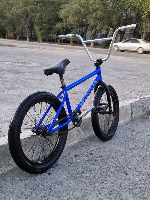 Продаеотся Кастомны бмх