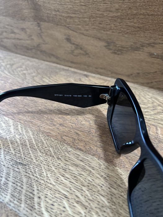 дамски слънчеви очила Prada