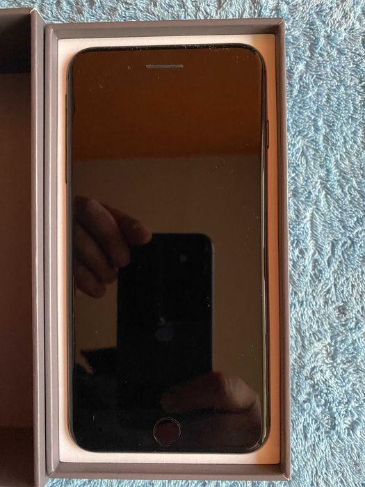 Iphone 8 Plus,Space Gray, 64GB,84%-капацитет на батерията