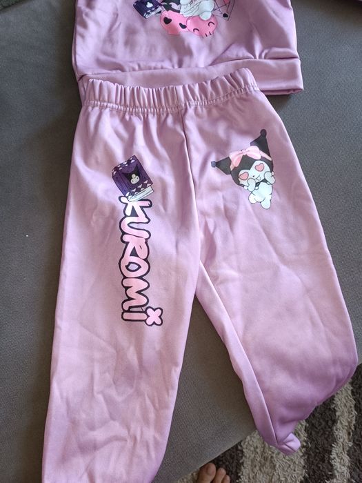 Продам костюм новый