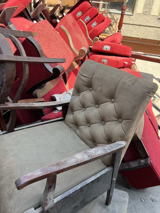 Столы стулья скамейки