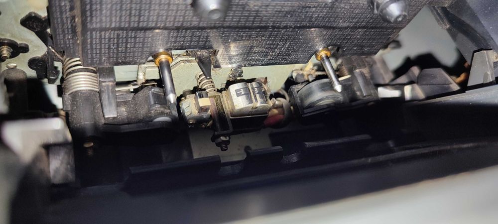 Продавам Aiwa ad -f850