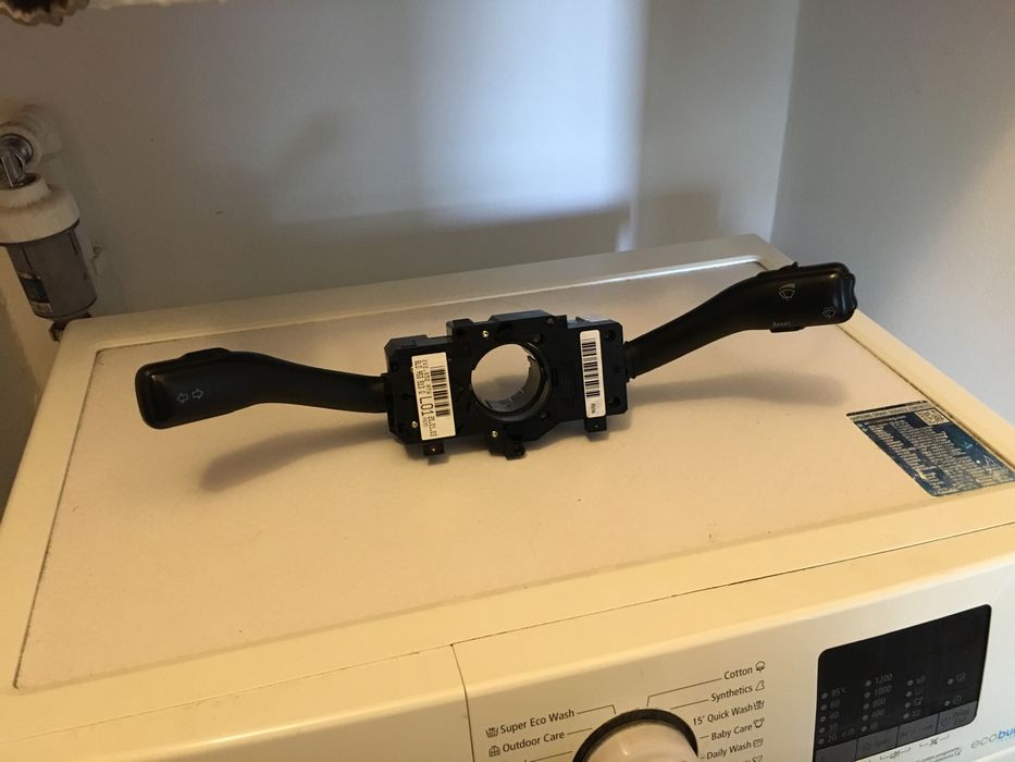 Ansamblu Maneta Stergator Semnalizare Vw Passat B5.5 Golf4 Bora