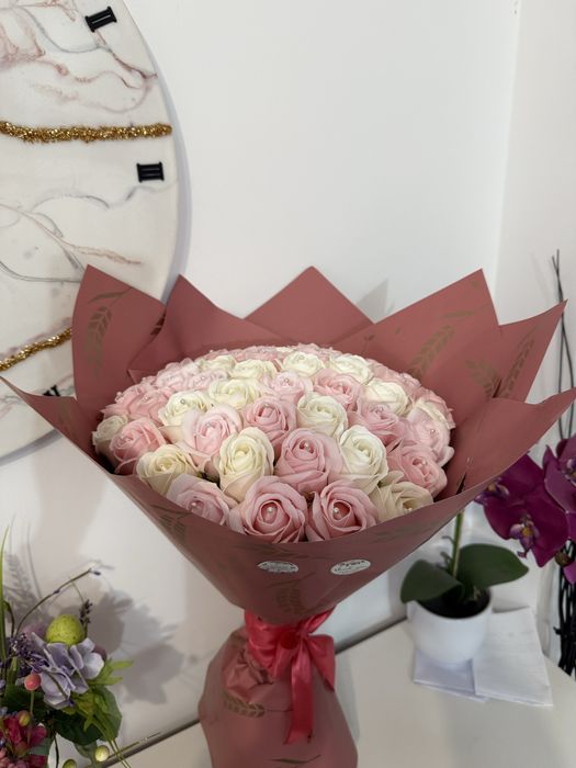 Buchete trandafiri sapun 51 la 100 lei