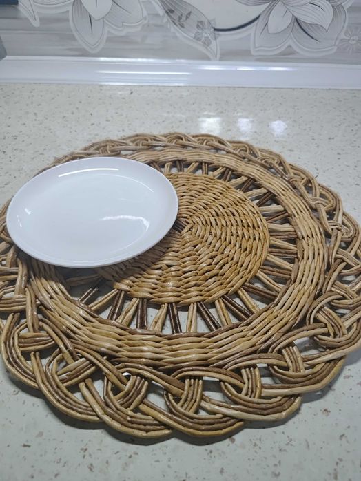 Плетеные салфетки ручной работы