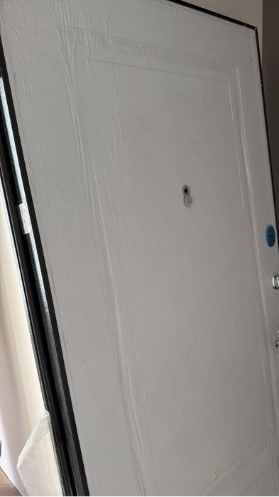 Дверь входной продам