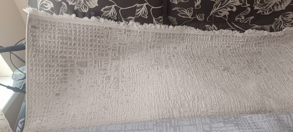 Продам 2 ковра 2*3