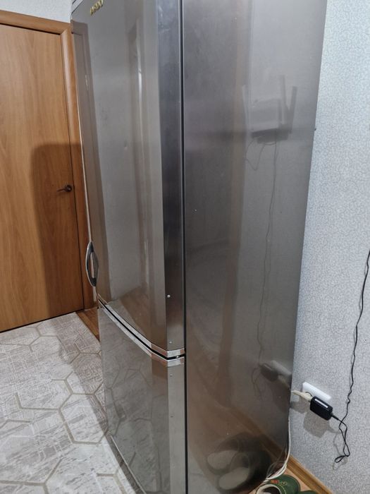 Продаётся холодильник 30000