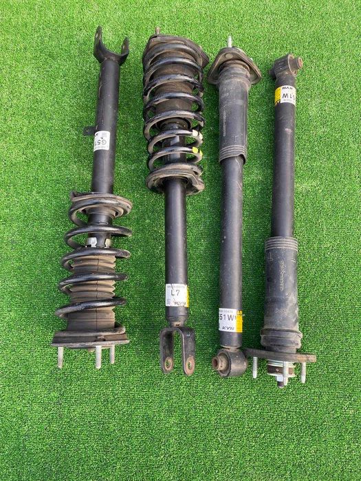 Амортизаторы передние и задние на лексус GS L10