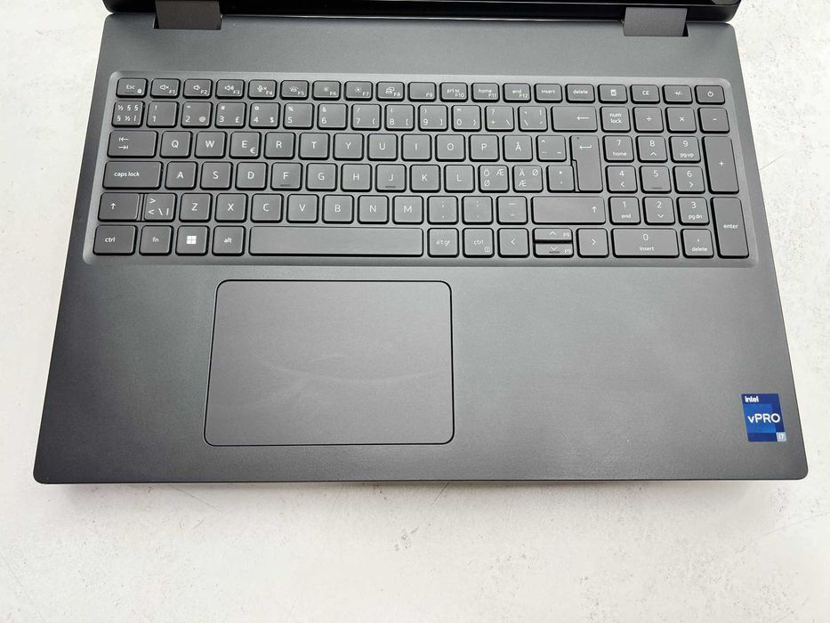 Реновиран Dell Precision 7670 16" Touch 4K i7-12850HX 64GB DDR5 1TB Nvidia RTX A2000 8GB