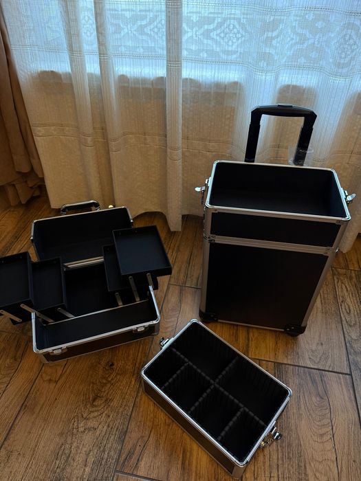 Troler compartimentat