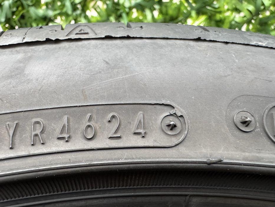 Автомобилни гуми 235 40 18 Falken