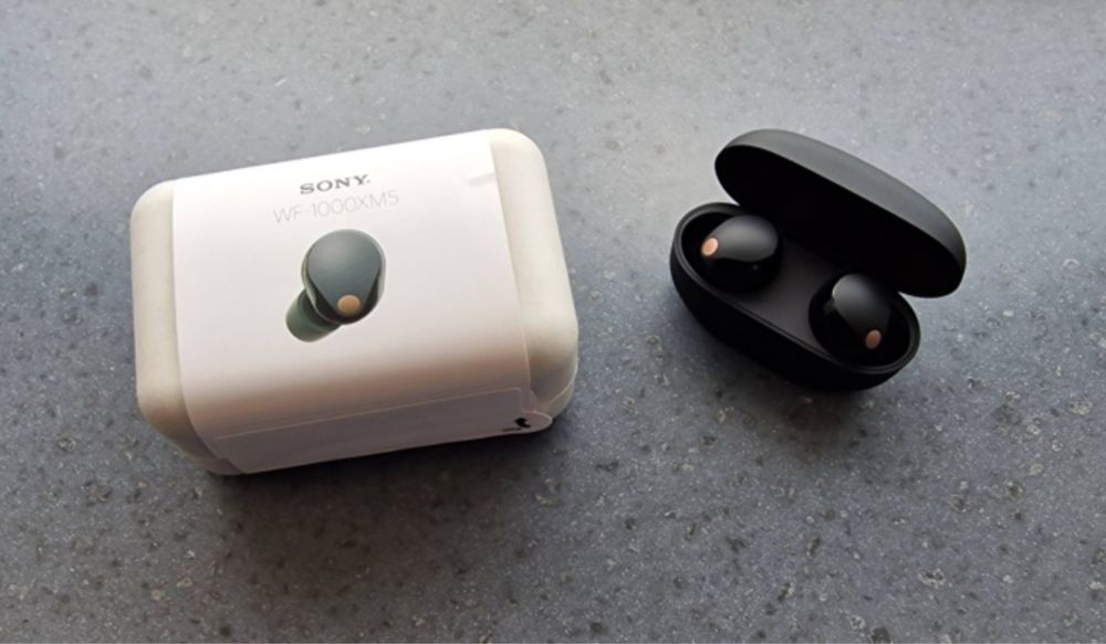Продам наушники  Sony WF-1000XM5