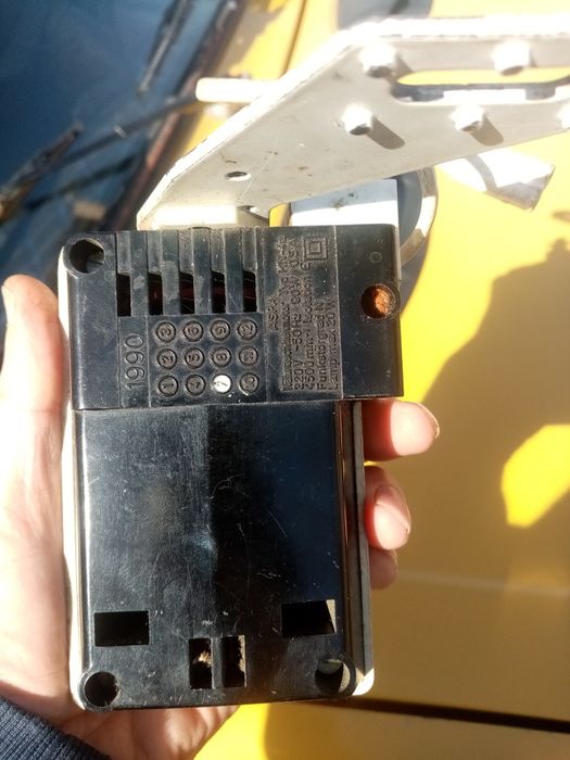 Двигатель на швейную машинку