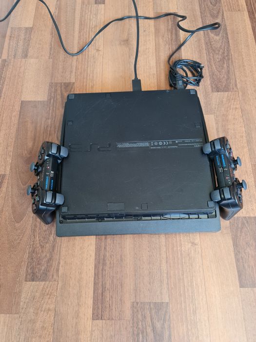 Jucărie Ps3 slim modat cu hen perfect funcțional. 
2 controllere origi