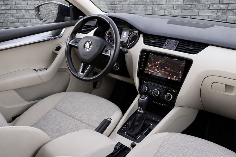 Faruri Full Led/Distronic/Lane assist/Side assist/Blind spot assist/Camera/DVD/Lumini ambientale
