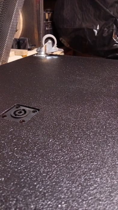 Кутия за бас каса 12", бандпас