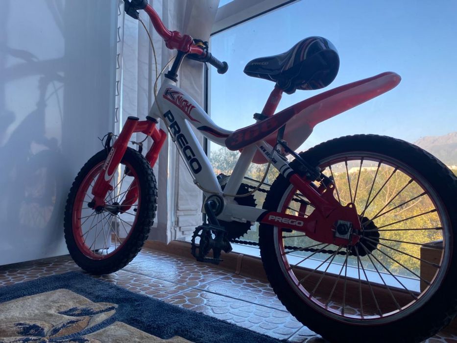 Велик prego KNIGHT