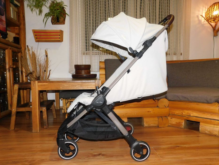 Carucior ultracompact Silver Cross / 6 kg