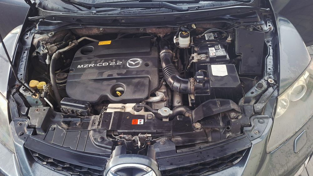 Mașina Mazda CX7 2011