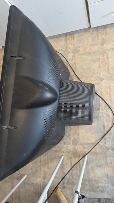 Старый телевизор LG