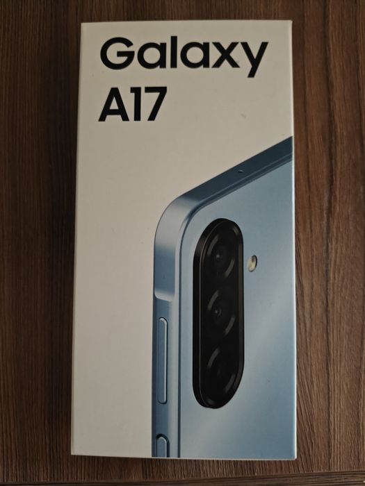 Новый Самсунг А 17