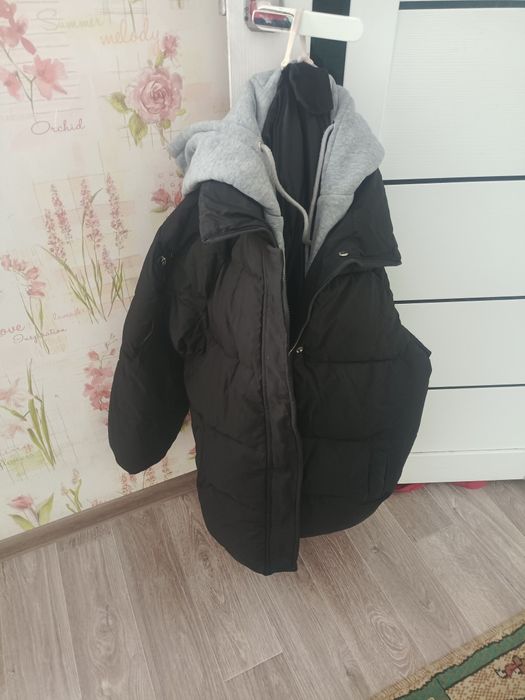 Женская куртка..