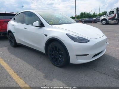 Tesla Y 3 части Тесла