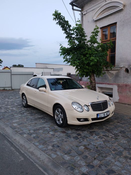 Mercedes e class 2.2 d automat smuceste