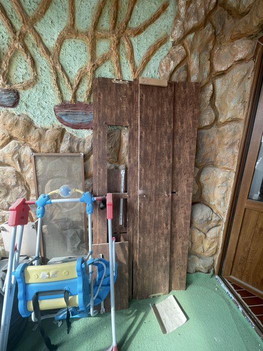 Зеркало полка кровать