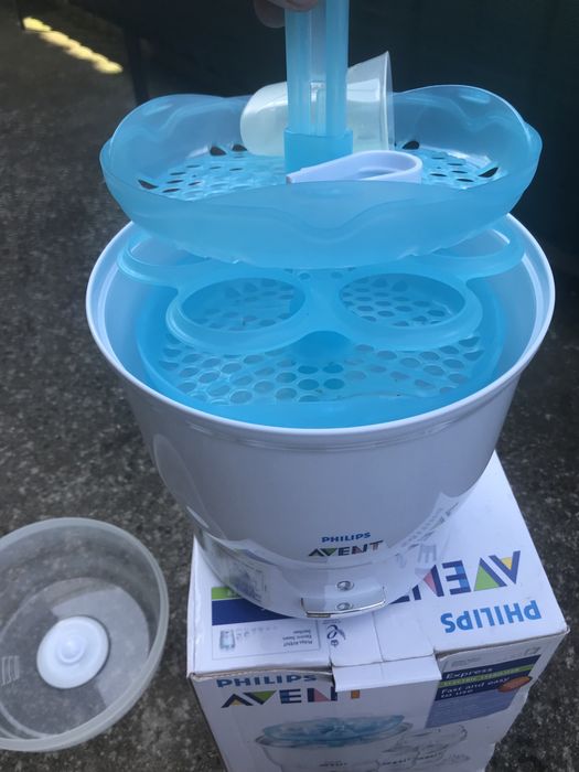 Електрически парен стерилизатор Philips-Avent за бебешки шишета