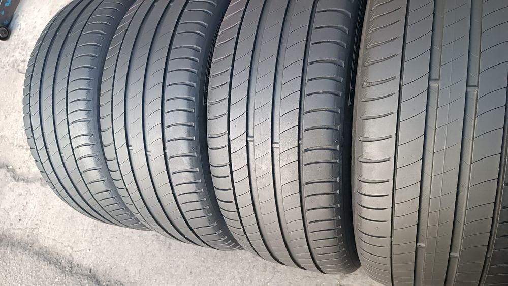 225/45/17 Michelin